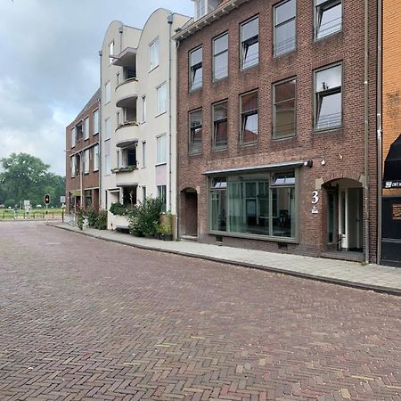 Stadshotel Aan De Ijssel In Hartje Deventer Exterior foto