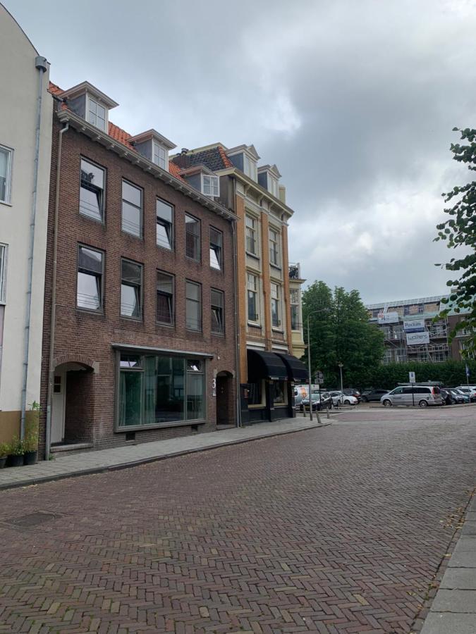 Stadshotel Aan De Ijssel In Hartje Deventer Exterior foto